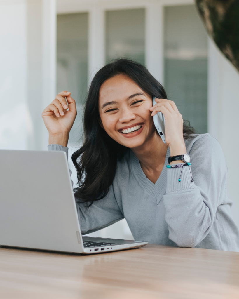 O stress do regresso à rotina pode afetar mais do que pensa — inclusive os dentes. Saiba como prevenir o bruxismo, dores e cáries com dicas práticas.